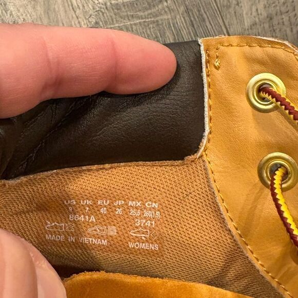 Timberland Tan Ankle Boots - Picture 6 of 7